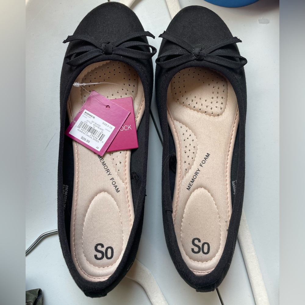 SO Black Ballet Flats with Bow Detail - Picture 2 of 3